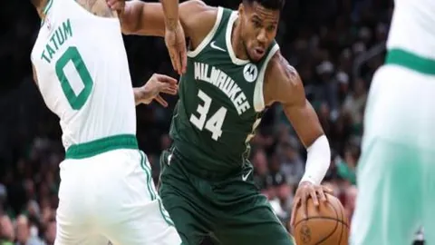 18岁古克什打破国际象棋世锦赛最年轻棋王纪录，丁立人败北